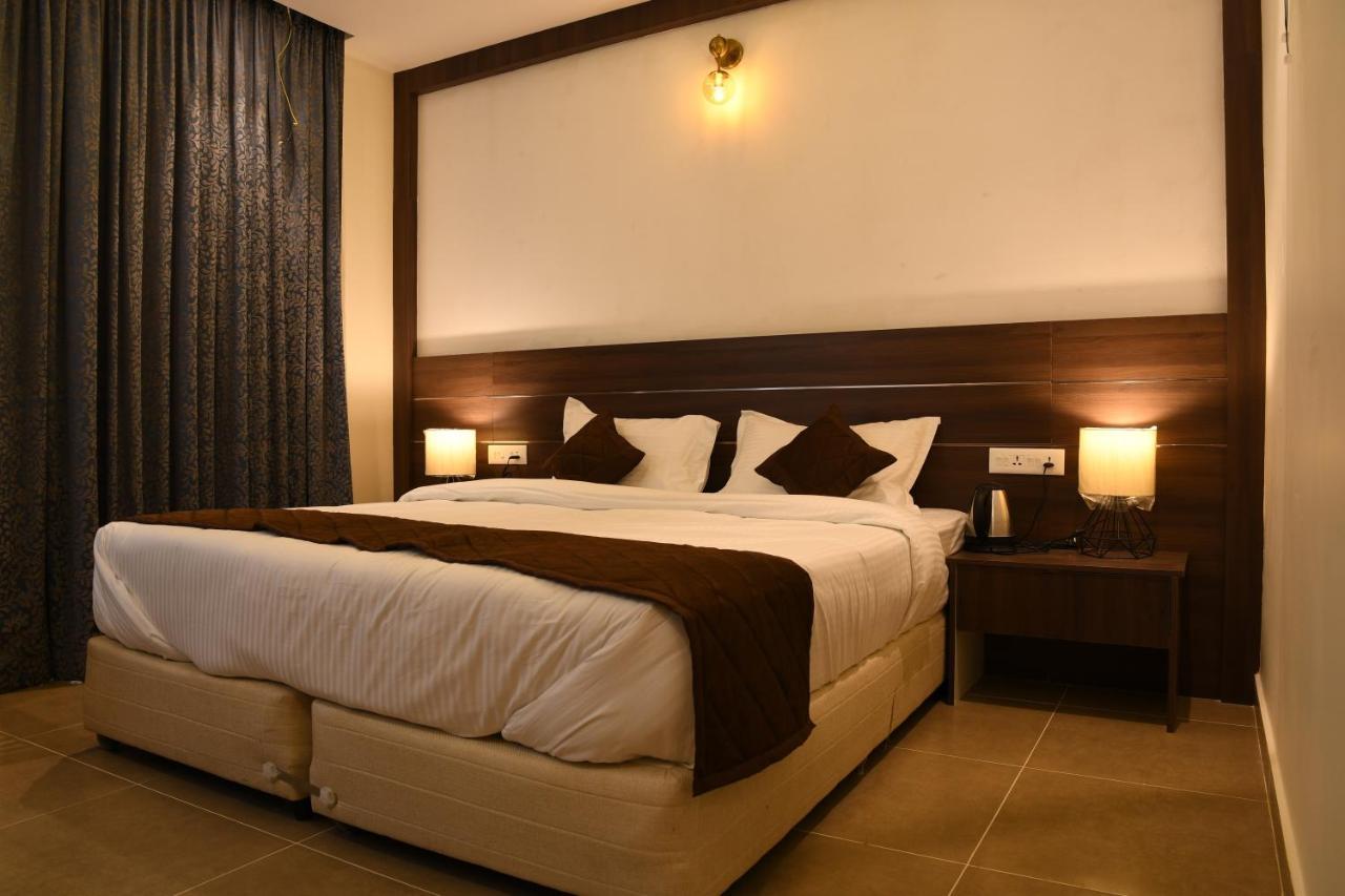 Mirth Hotels And Resorts Kanthalloor Exteriör bild