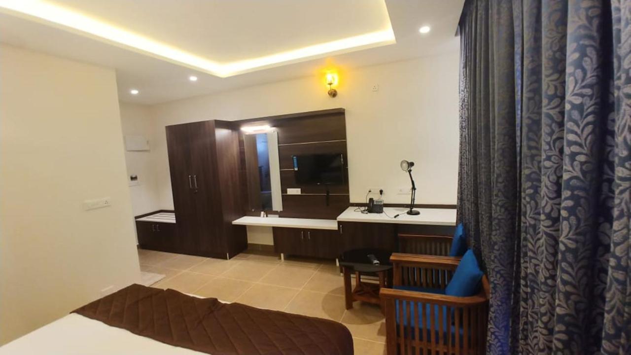 Mirth Hotels And Resorts Kanthalloor Exteriör bild